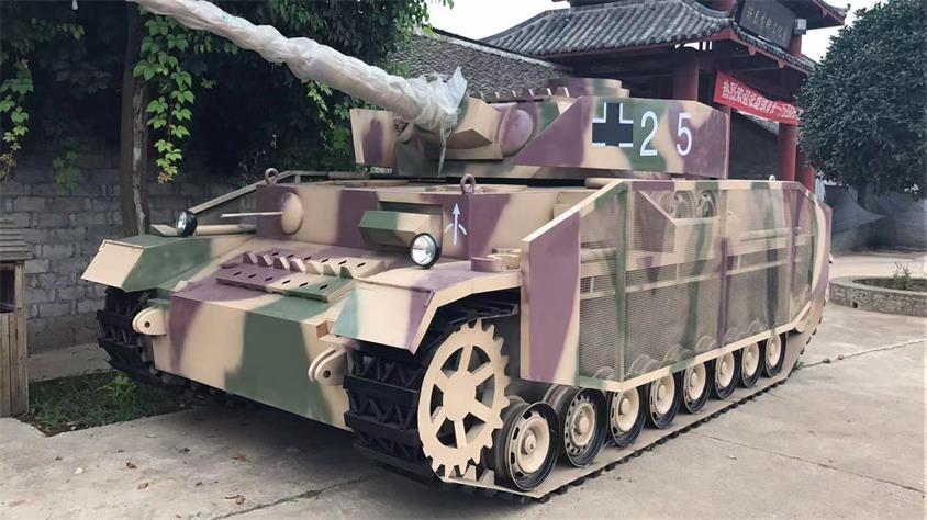 拉孜县坦克模型