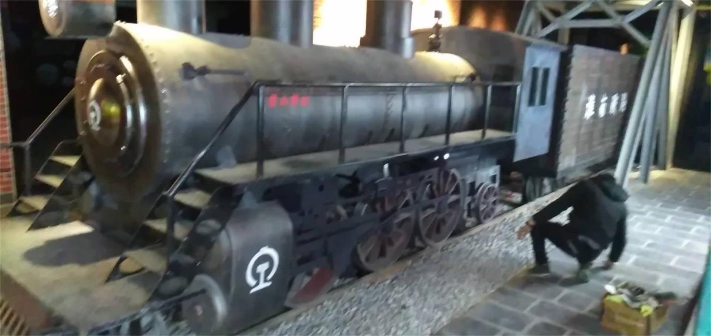 拉孜县蒸汽火车模型
